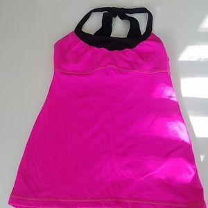 Lululemon pink top🍋